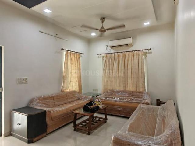 4 BHK Apartment in Bodakdev for rent Ahmedabad. The reference number is 21149013