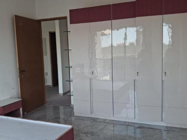 4 BHK Apartment in Bodakdev for rent Ahmedabad. The reference number is 21230571