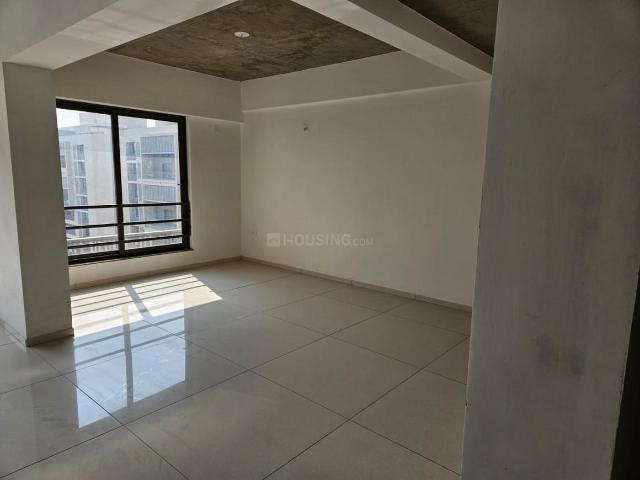 4 BHK Apartment in Bodakdev for rent Ahmedabad. The reference number is 21316198