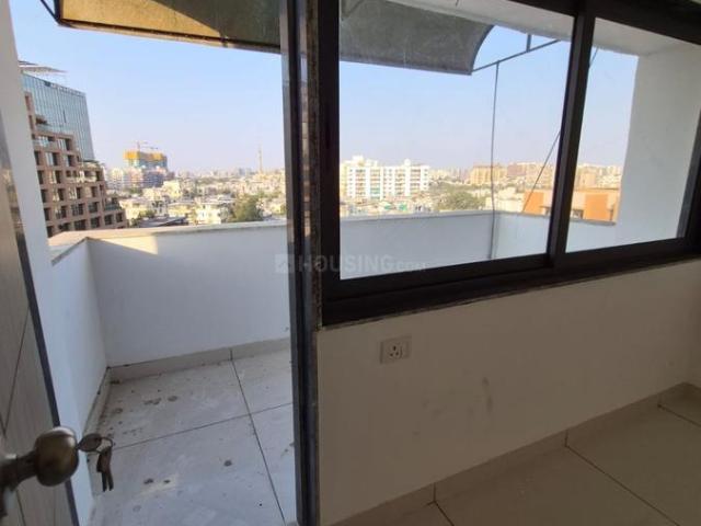 4 BHK Apartment in Bodakdev for resale Ahmedabad. The reference number is 19755036