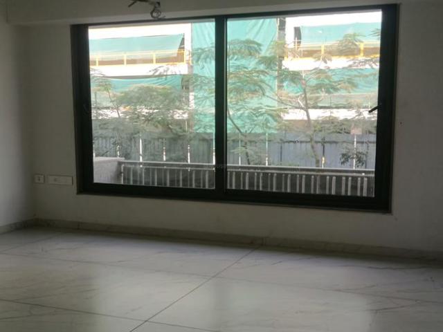 4 BHK Apartment in Bodakdev for resale Ahmedabad. The reference number is 19181463