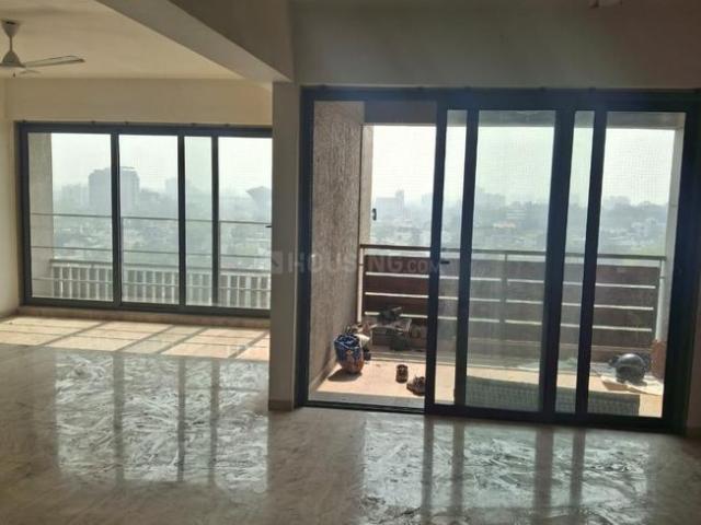 4 BHK Apartment in Bodakdev for resale Ahmedabad. The reference number is 20071937