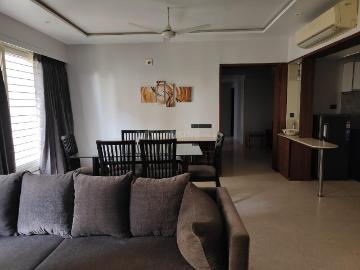 4 BHK Apartment in Bodakdev for resale Ahmedabad. The reference number is 20289939