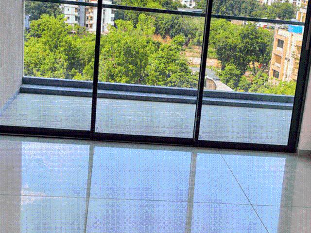 4 BHK Apartment in Bodakdev for resale Ahmedabad. The reference number is 21091440