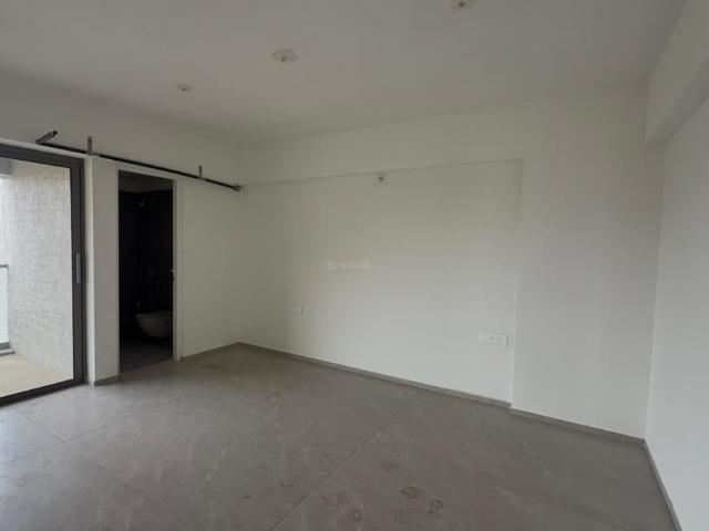 4 BHK Apartment in Bodakdev for resale Ahmedabad. The reference number is 21097953