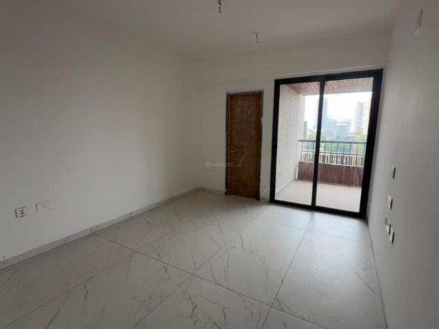 4 BHK Apartment in Bodakdev for resale Ahmedabad. The reference number is 21208138