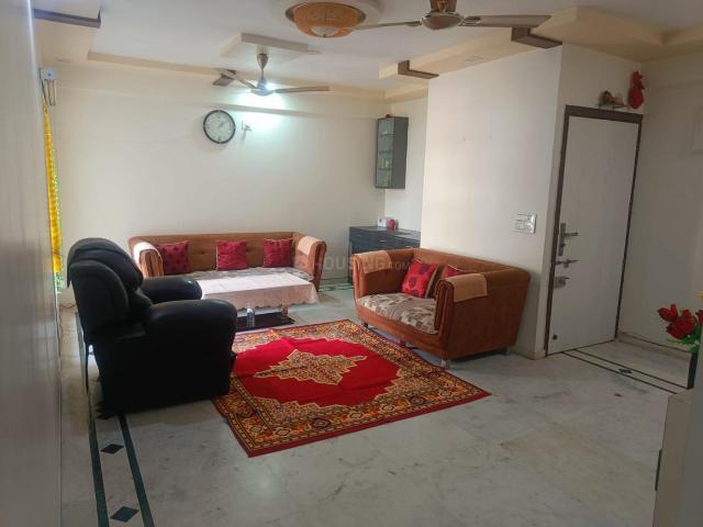 4 BHK Apartment in Bodakdev for resale Ahmedabad. The reference number is 21213015