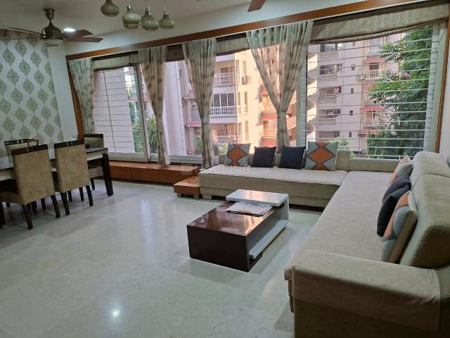 4 BHK Apartment in Bodakdev for resale Ahmedabad. The reference number is 21227364