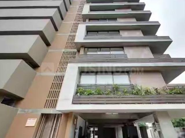 4 BHK Apartment in Bodakdev for resale Ahmedabad. The reference number is 19210549