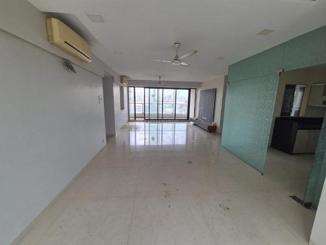 4 BHK Apartment in Borivali East for rent Mumbai. The reference number is 21049559