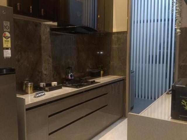 4 BHK Apartment in Borivali West for resale Mumbai. The reference number is 20225066