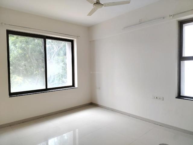 4 BHK Apartment in Bavdhan for rent Pune. The reference number is 20427432