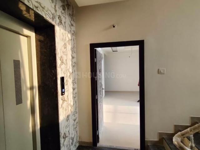 4 BHK Apartment in Bajaj Nagar for resale Nagpur. The reference number is 18472026