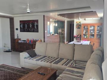 4 BHK Apartment in Balewadi for rent Pune. The reference number is 20050793