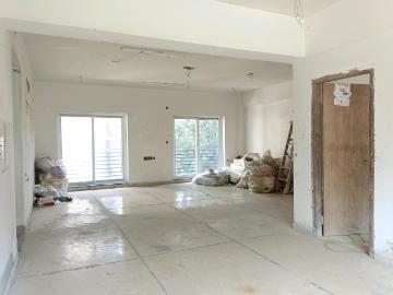4 BHK Apartment in Ballygunge for resale Kolkata. The reference number is 19174087