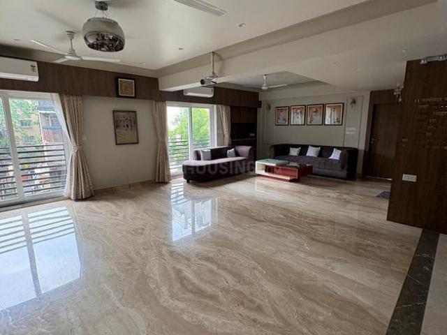 4 BHK Apartment in Ballygunge for resale Kolkata. The reference number is 20478529