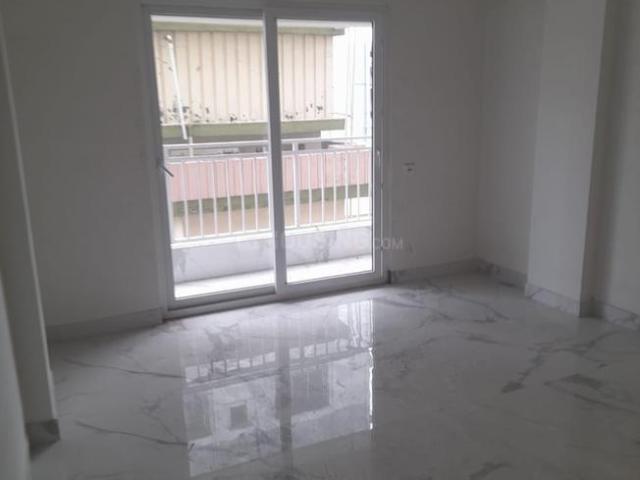 4 BHK Apartment in Bangur Avenue for resale Kolkata. The reference number is 17437781