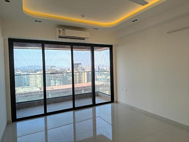4 BHK Apartment in Bandra East for rent Mumbai. The reference number is 20381852