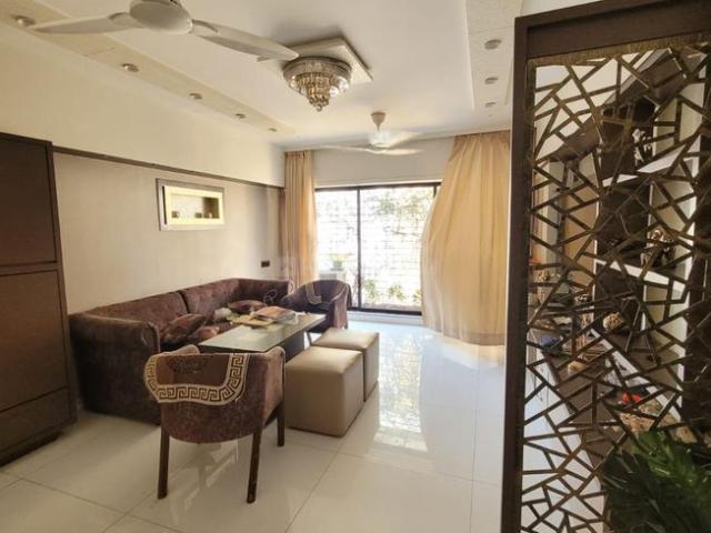 4 BHK Apartment in Bandra West for rent Mumbai. The reference number is 21030815