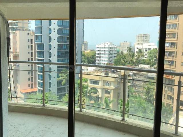 4 BHK Apartment in Bandra West for resale Mumbai. The reference number is 12849011