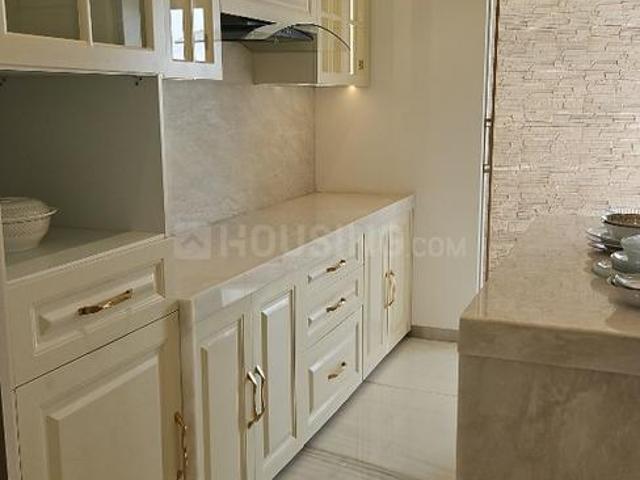 4 BHK Apartment in Bandra West for resale Mumbai. The reference number is 19368352
