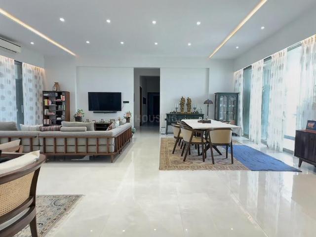 4 BHK Apartment in Bandra West for resale Mumbai. The reference number is 20945950