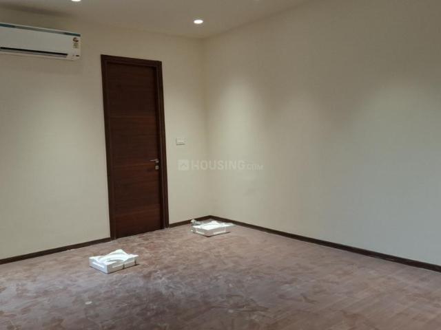 4 BHK Apartment in Banjara Hills for rent Hyderabad. The reference number is 19377515