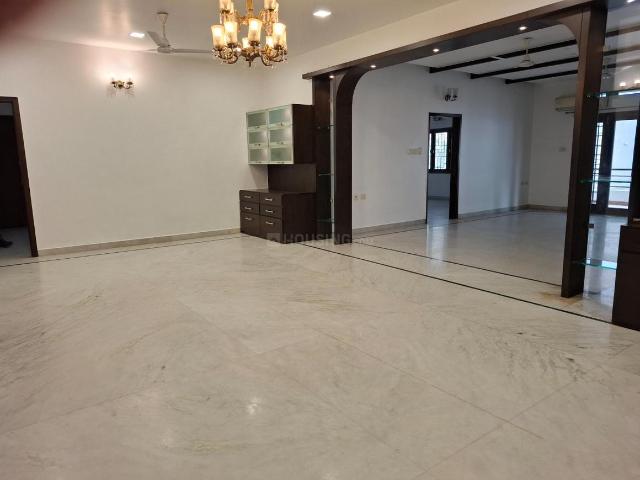 4 BHK Apartment in Banjara Hills for rent Hyderabad. The reference number is 20602161