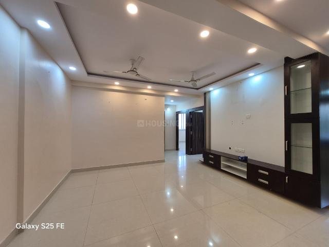 4 BHK Apartment in Bariatu for rent Ranchi. The reference number is 20304920