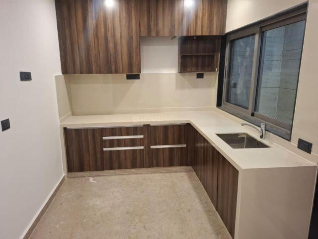 4 BHK Apartment in Begumpet for rent Hyderabad. The reference number is 20583073