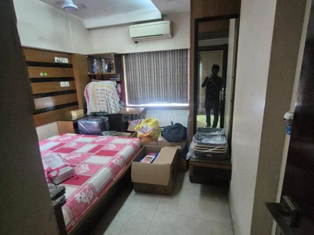 4 BHK Apartment in Behala for rent Kolkata. The reference number is 20682244