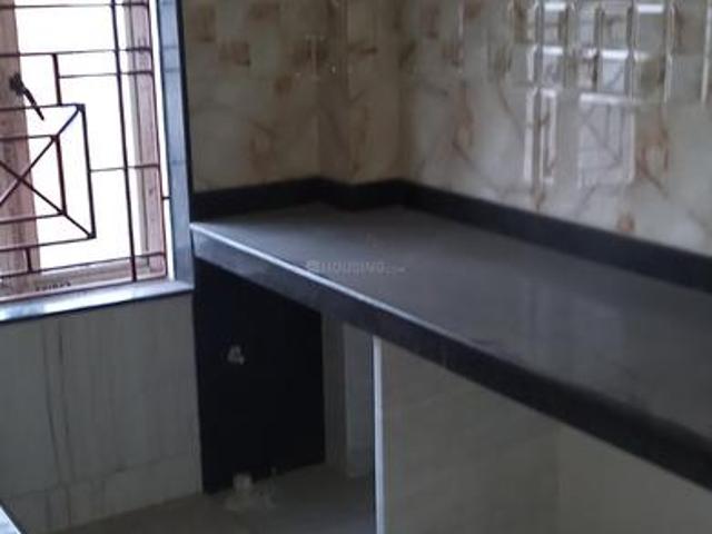 4 BHK Apartment in Beliaghata for resale Kolkata. The reference number is 8047021
