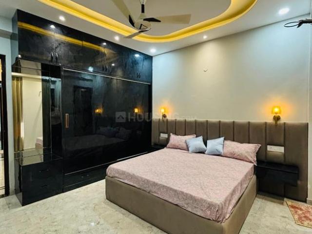 4 BHK Apartment in Bhabat for resale Zirakpur. The reference number is 19396287