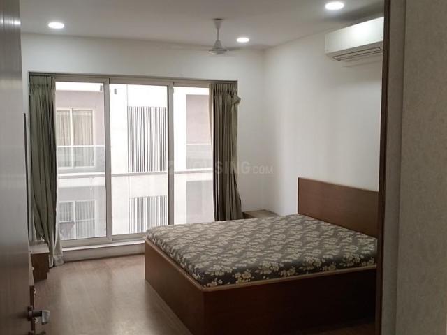 4 BHK Apartment in Bharthana for rent Surat. The reference number is 20347270