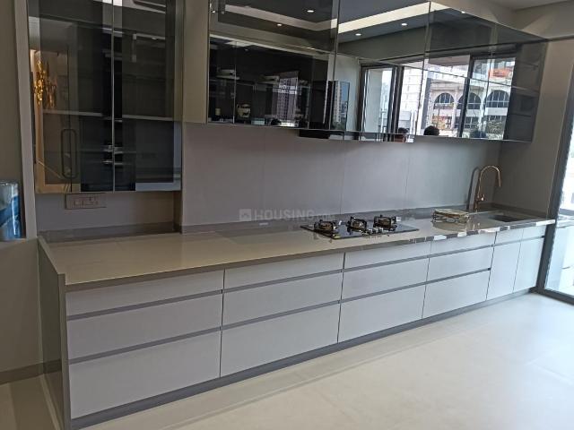4 BHK Apartment in Bhatha for rent Surat. The reference number is 16565836