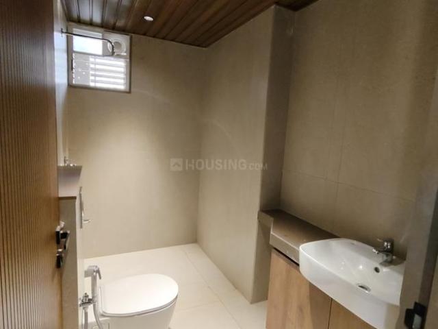4 BHK Apartment in Bhayli for rent Vadodara. The reference number is 19100389