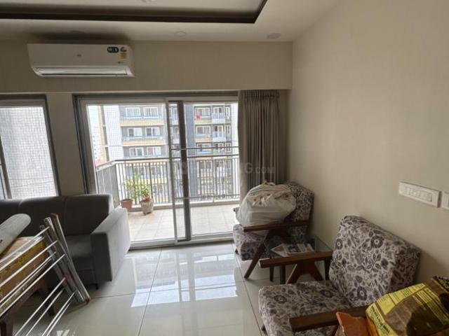 4 BHK Apartment in Bhayli for rent Vadodara. The reference number is 21001565