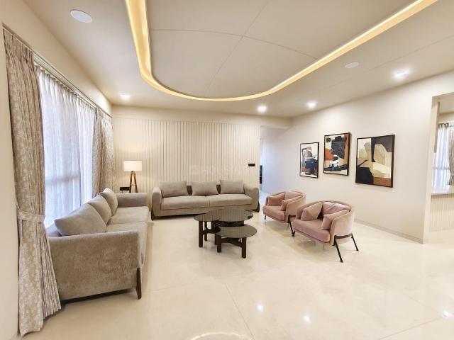 4 BHK Apartment in Bhayli for rent Vadodara. The reference number is 21015182
