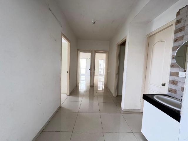 4 BHK Apartment in Bhayli for rent Vadodara. The reference number is 21032838
