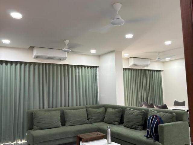 4 BHK Apartment in Bhayli for rent Vadodara. The reference number is 21137869