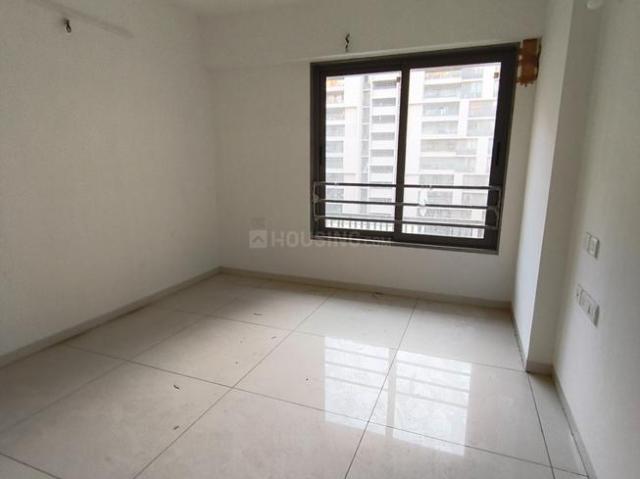 4 BHK Apartment in Gota for rent Ahmedabad. The reference number is 19406950