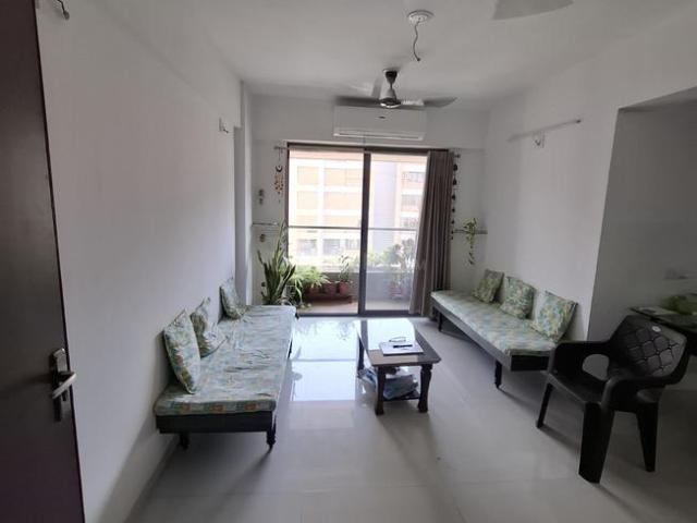 4 BHK Apartment in Gota for rent Ahmedabad. The reference number is 19984089