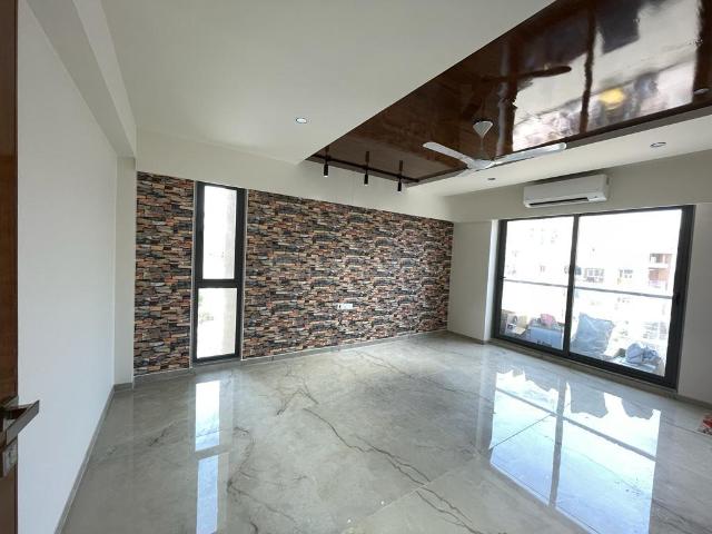 4 BHK Apartment in Gota for rent Ahmedabad. The reference number is 20767582