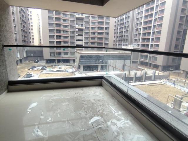 4 BHK Apartment in Gota for rent Ahmedabad. The reference number is 20950748