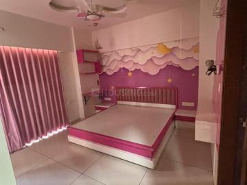 4 BHK Apartment in Gota for rent Ahmedabad. The reference number is 20083335