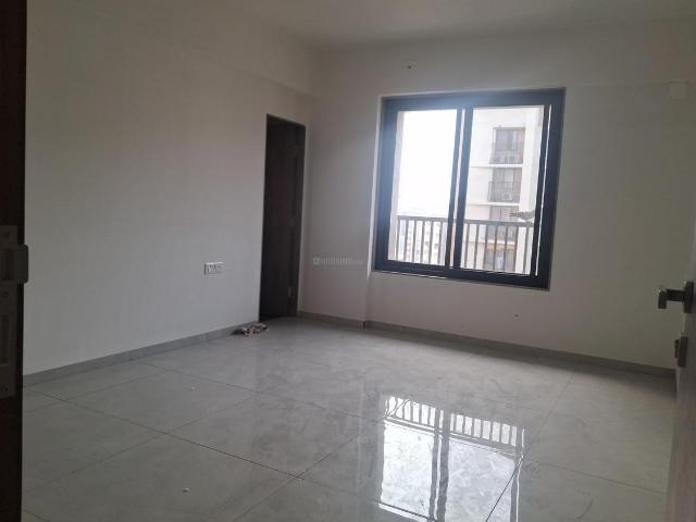 4 BHK Apartment in Gota for rent Ahmedabad. The reference number is 21070161