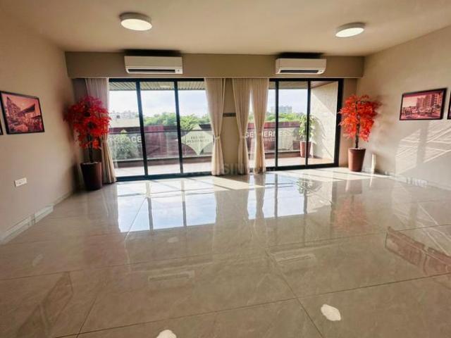 4 BHK Apartment in Gota for resale Ahmedabad. The reference number is 21044289