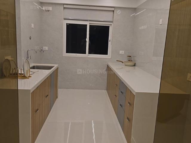4 BHK Apartment in Gokhalenagar for resale Pune. The reference number is 19341304