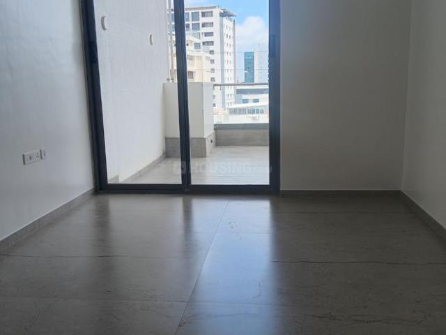 4 BHK Apartment in Gokhalenagar for resale Pune. The reference number is 21043108