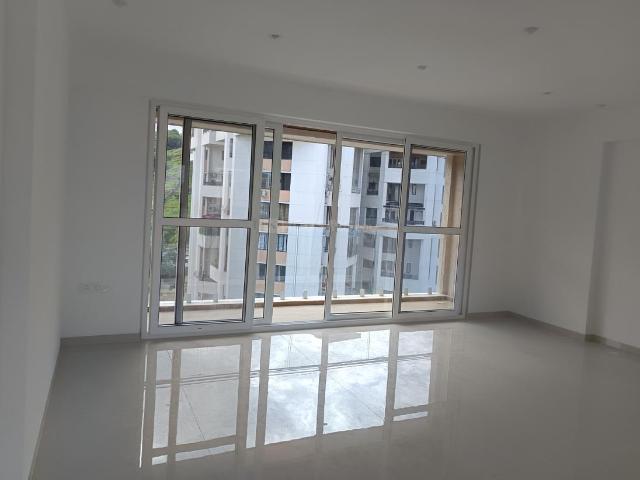 4 BHK Apartment in Gokhalenagar for resale Pune. The reference number is 21016358